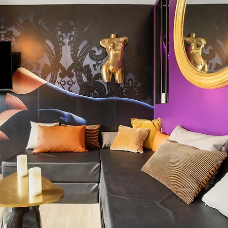 Close Port Nature 아파트