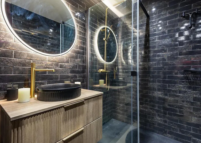 Close Port Nature Agde